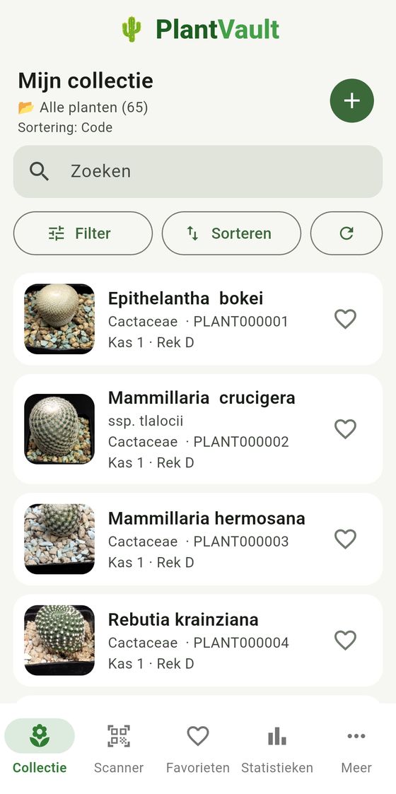 Schermafbeelding van PlantVault: de collectie met foto's, namen, codes, kas en rek